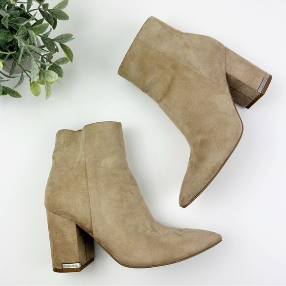 Calvin Klein Tan Faux Suede Pointed Toe Heeled Booties Size 7.5 - Picture 1 of 9